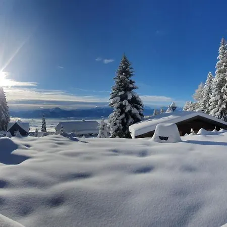 Nyaraló Gerlitzen-huette *