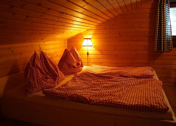 Dom wakacyjny Gerlitzen-huette Treffen am Ossiacher See