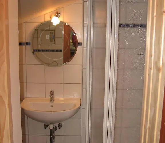 Dom wakacyjny Gerlitzen-huette Treffen am Ossiacher See